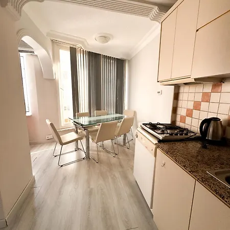 דירה Cleopatra Damlatash